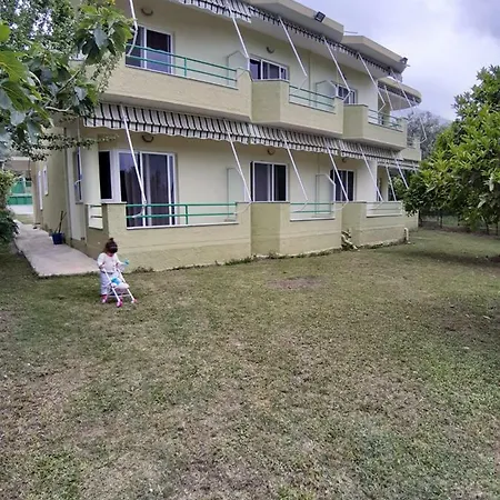 Casa de Campo Akil Noga *